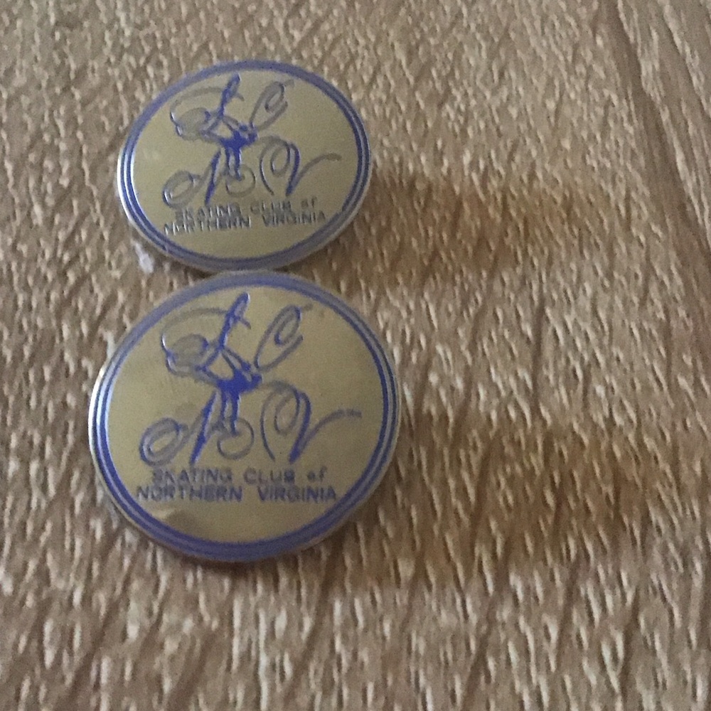 Two vintage pins - Skating Club of Northern VA